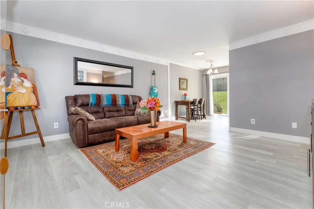 19368 Avenue Of The Oaks Newhall, CA 91321