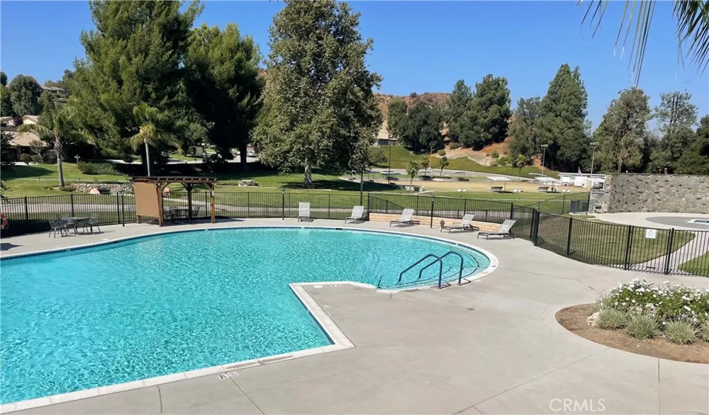 19368 Avenue Of The Oaks Newhall, CA 91321