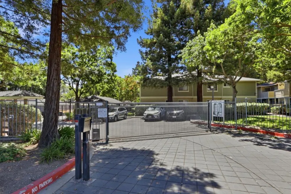 2728 Somerset Park Circle San Jose, CA 95132