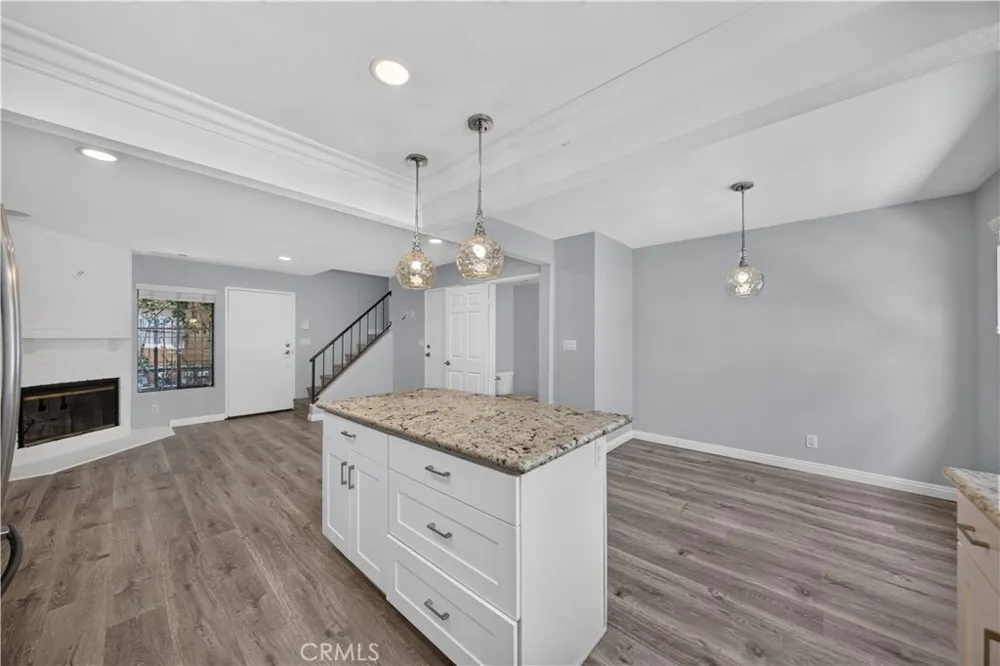 1221 Sycamore #5 Los Angeles, CA 90038