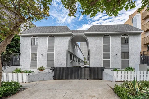1221 Sycamore #5