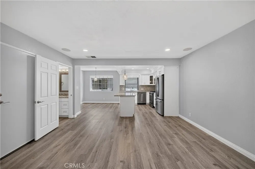1221 Sycamore #5 Los Angeles, CA 90038