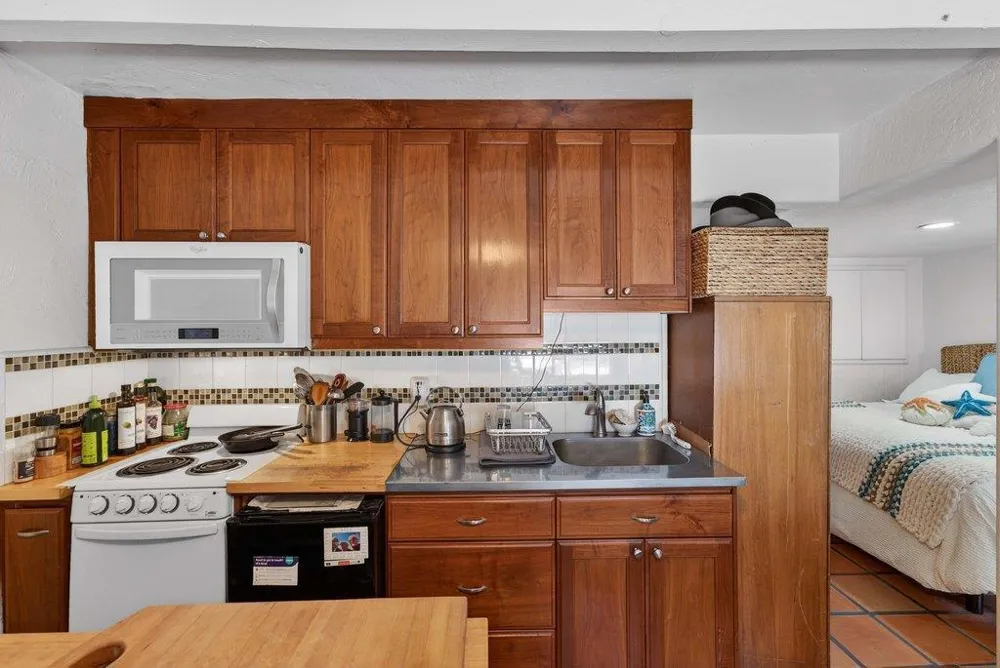 1585 San Andreas Road Watsonville, CA 95076