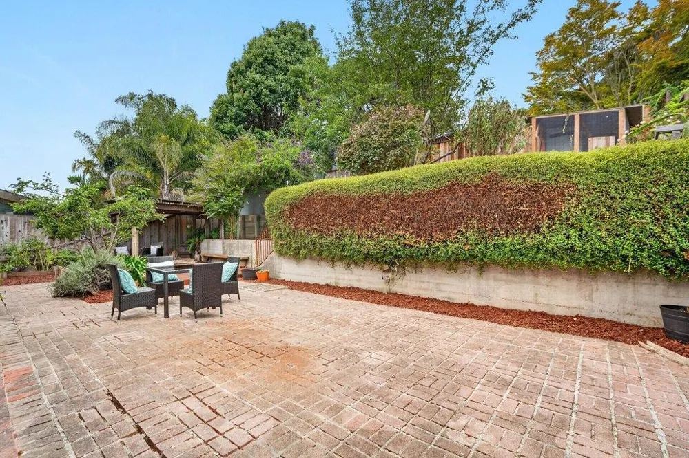 1585 San Andreas Road Watsonville, CA 95076