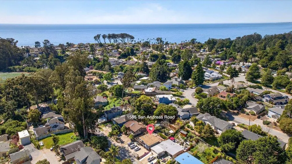 1585 San Andreas Road Watsonville, CA 95076