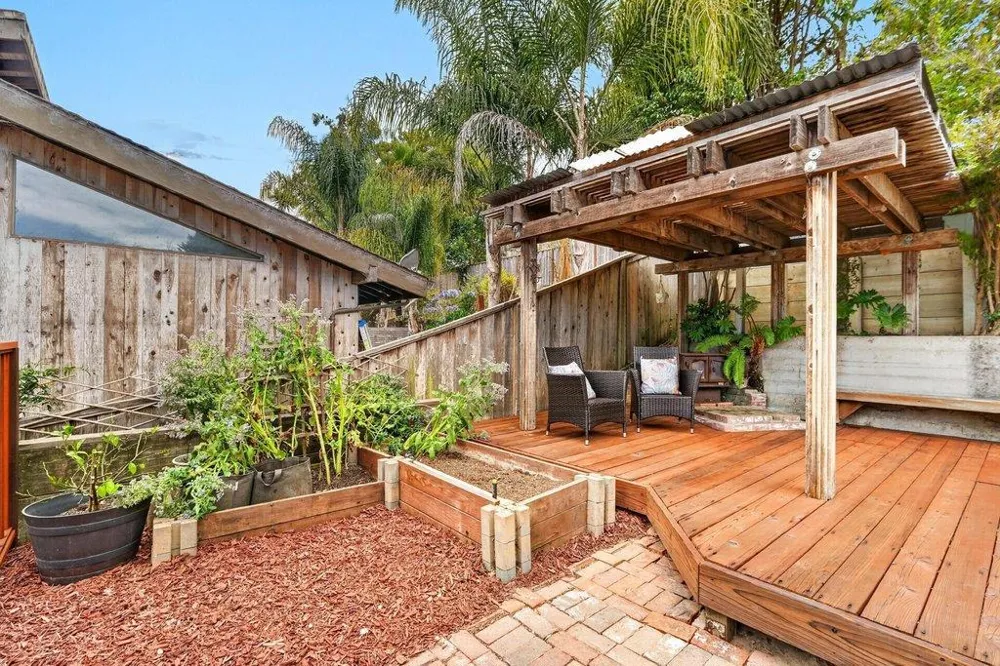 1585 San Andreas Road Watsonville, CA 95076