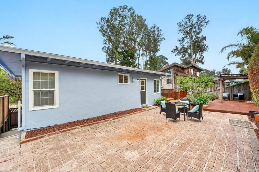 1585 San Andreas Road Watsonville, CA 95076