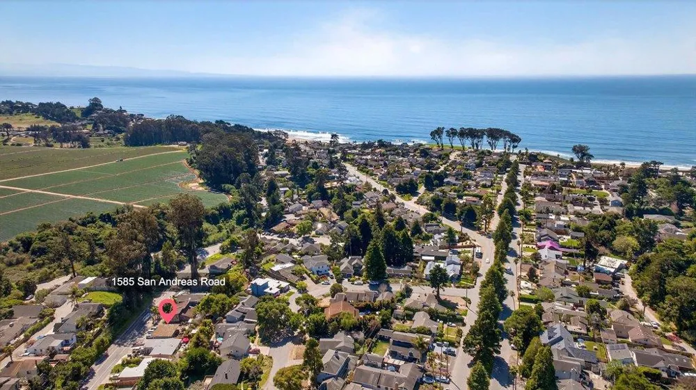1585 San Andreas Road Watsonville, CA 95076