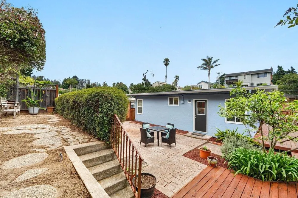 1585 San Andreas Road Watsonville, CA 95076