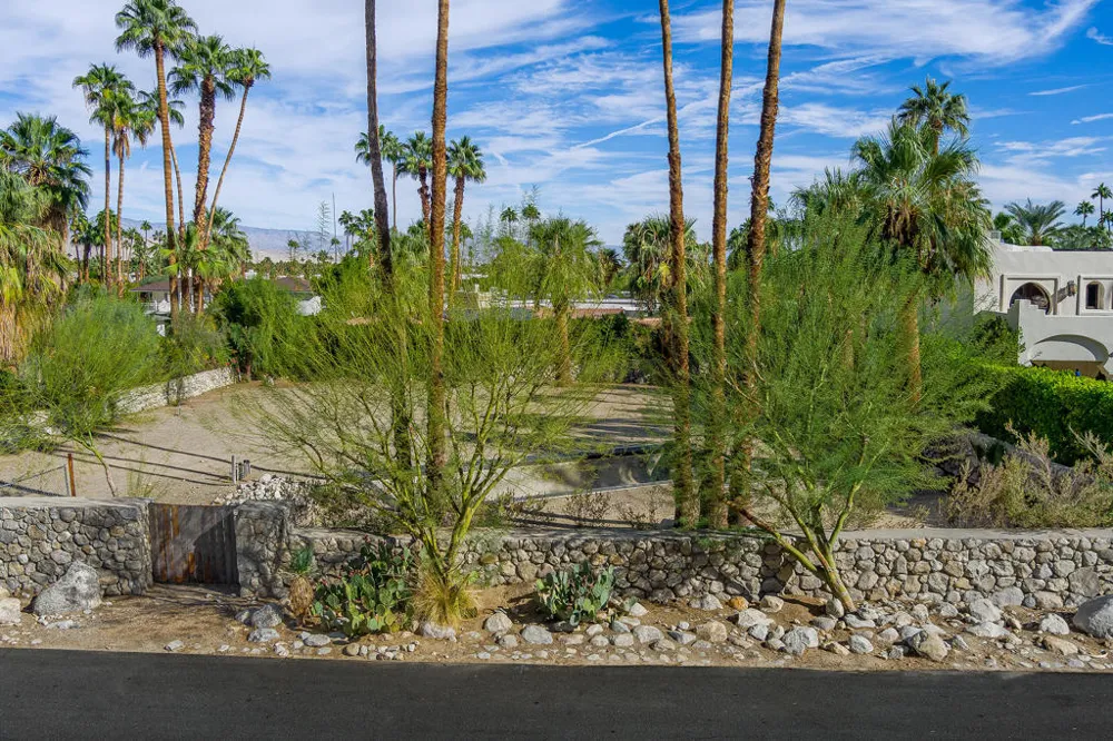430 Patencio Road Palm Springs, CA 92262