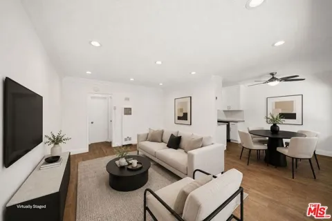 7209 Willoughby Avenue #5