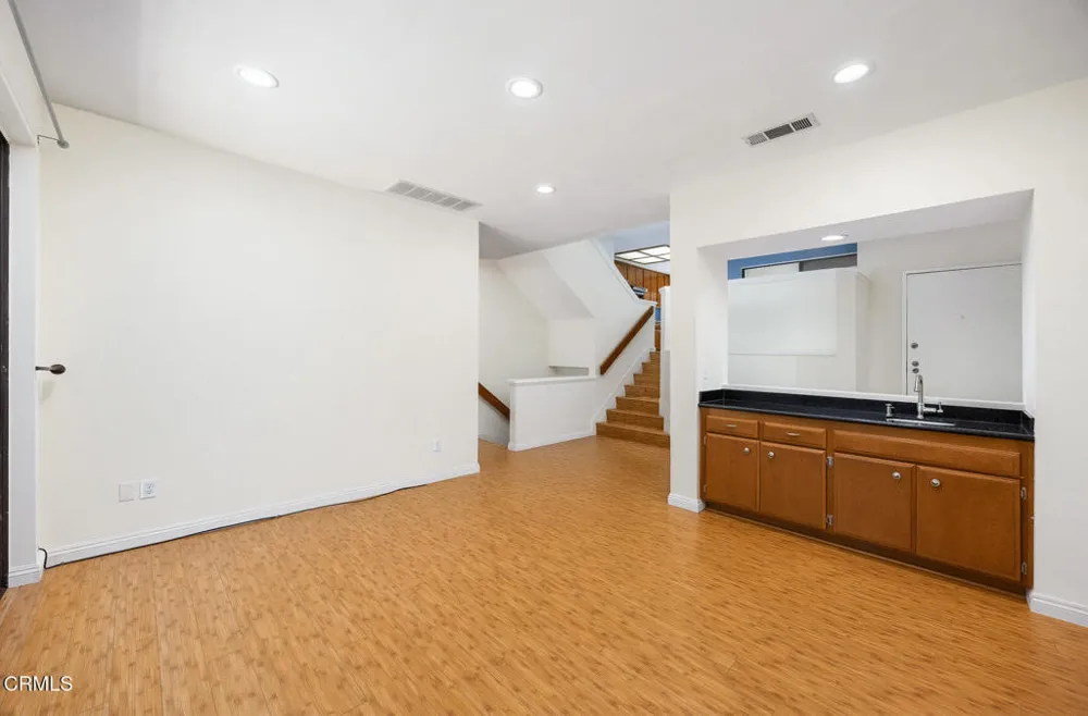 1180 Walnut Grove Avenue #B Rosemead, CA 91770