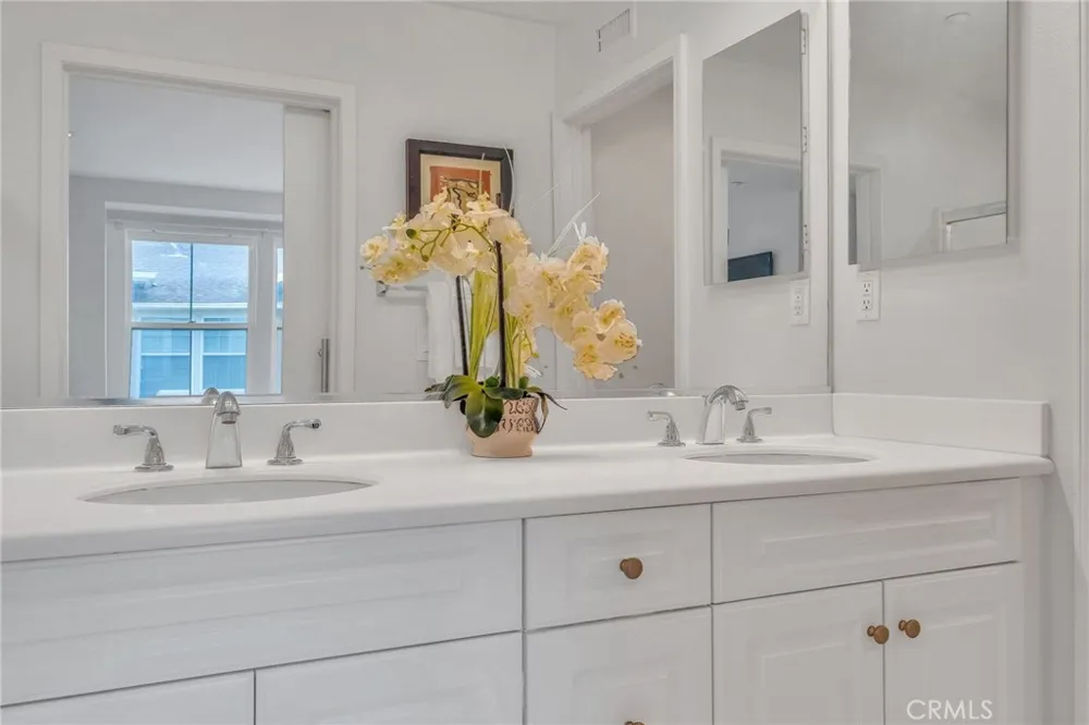 1800 Oak #328 Torrance, CA 90501