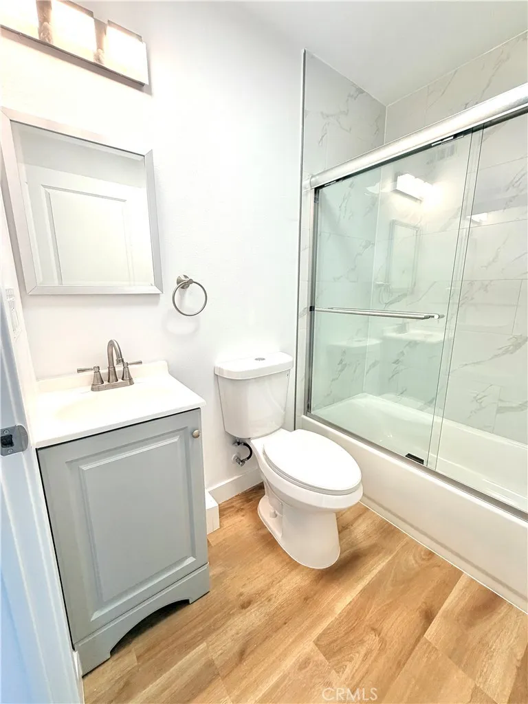 1035 S Woods East Los Angeles, CA 90022