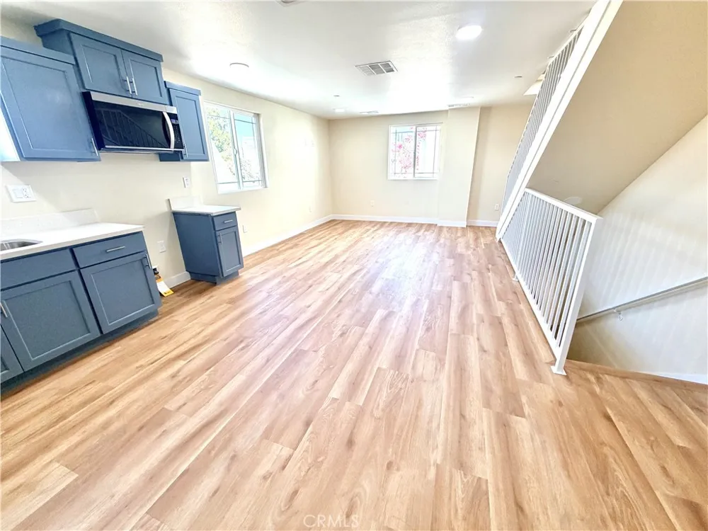 1035 S Woods East Los Angeles, CA 90022