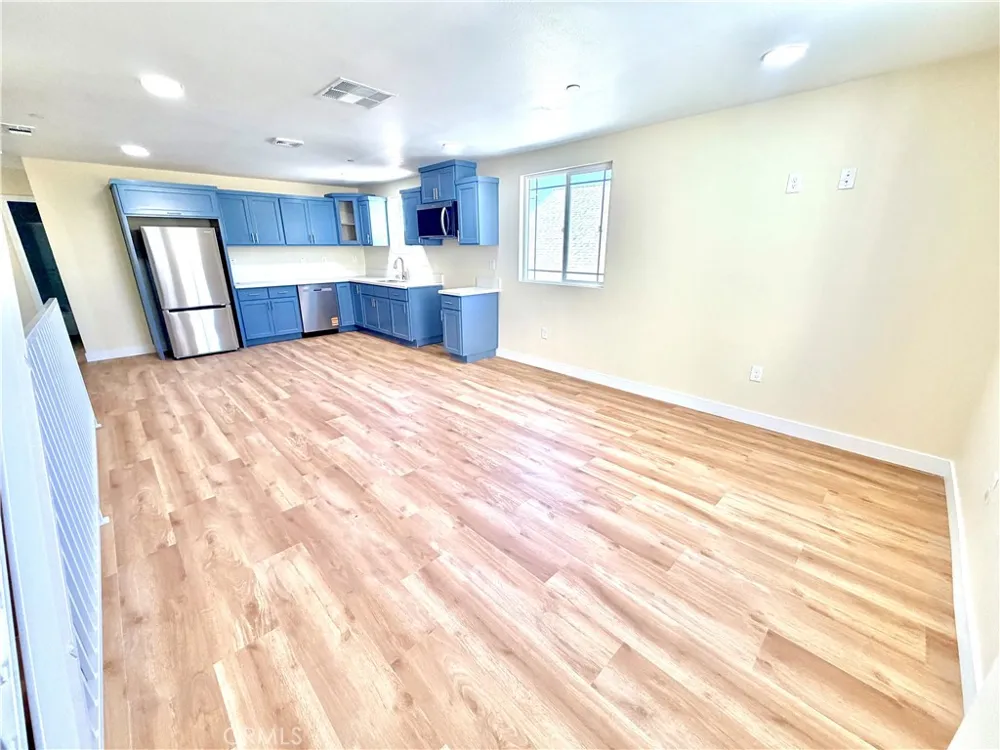 1035 S Woods East Los Angeles, CA 90022
