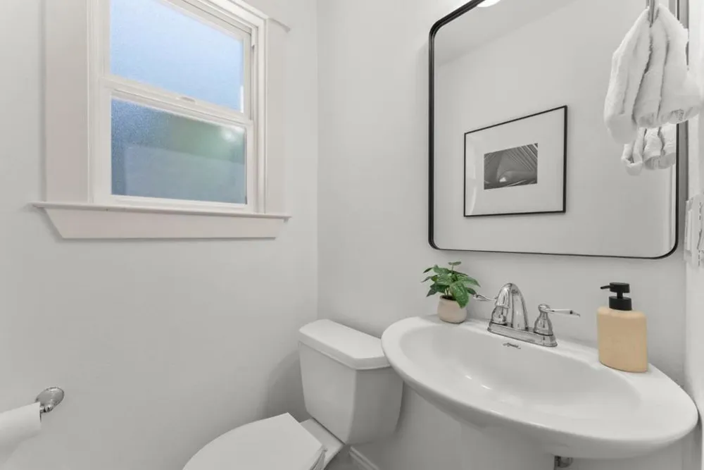 857 Carlisle Way #128 Sunnyvale, CA 94087