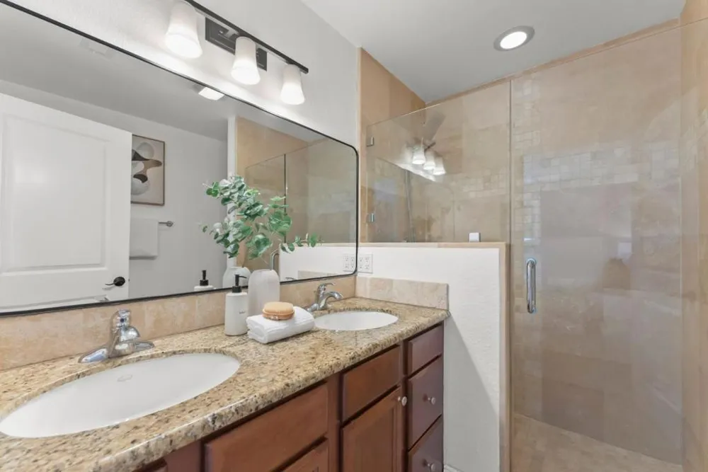 857 Carlisle Way #128 Sunnyvale, CA 94087