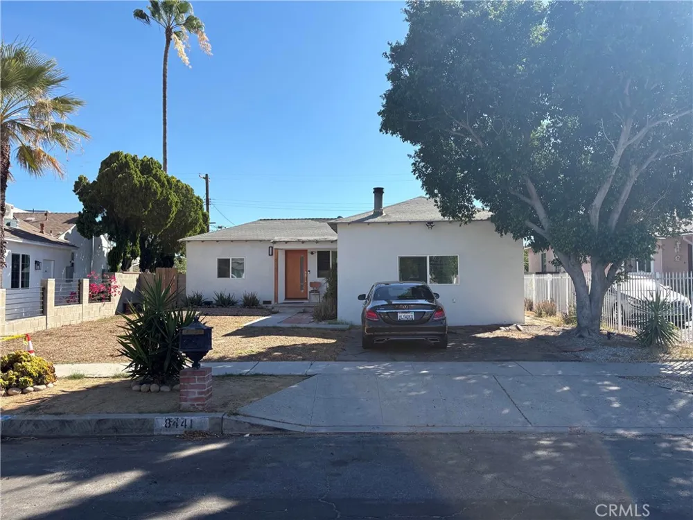 8441 Rincon Avenue Sun Valley, CA 91352