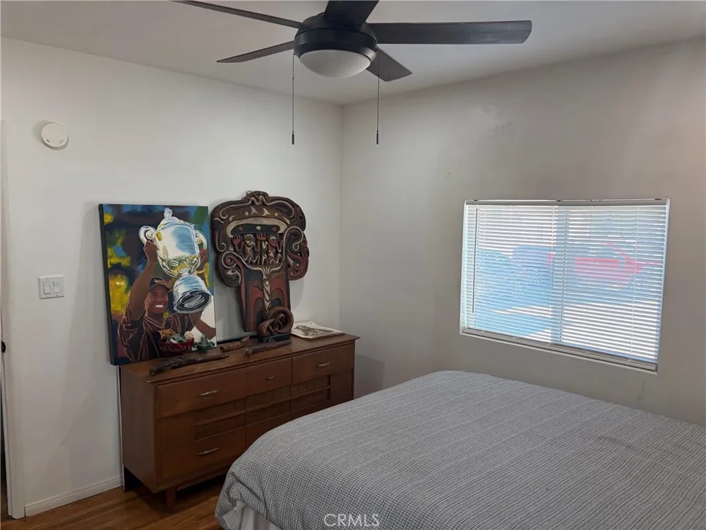 8441 Rincon Avenue Sun Valley, CA 91352