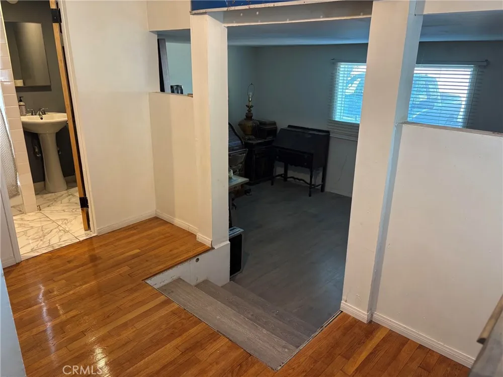 8441 Rincon Avenue Sun Valley, CA 91352