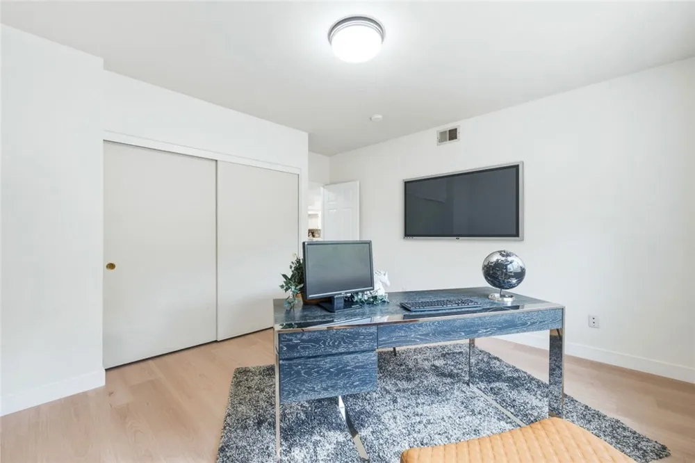 1264 S Lemon Walnut, CA 91789