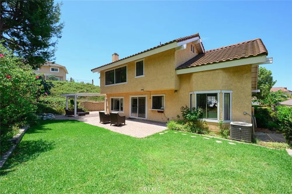 1264 S Lemon Walnut, CA 91789