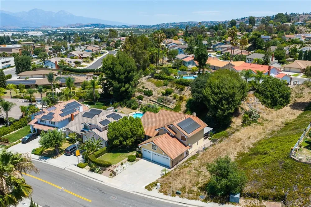 1264 S Lemon Walnut, CA 91789