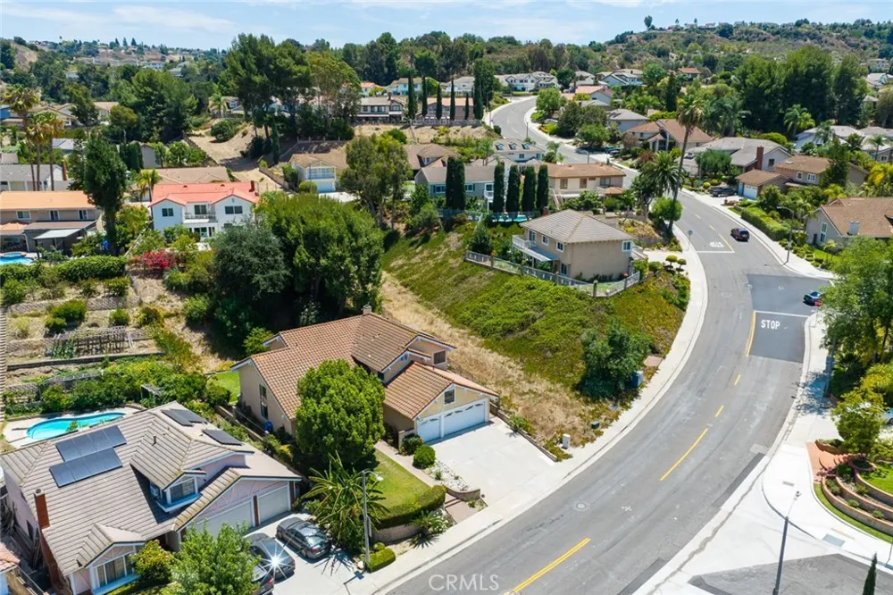 1264 S Lemon Walnut, CA 91789
