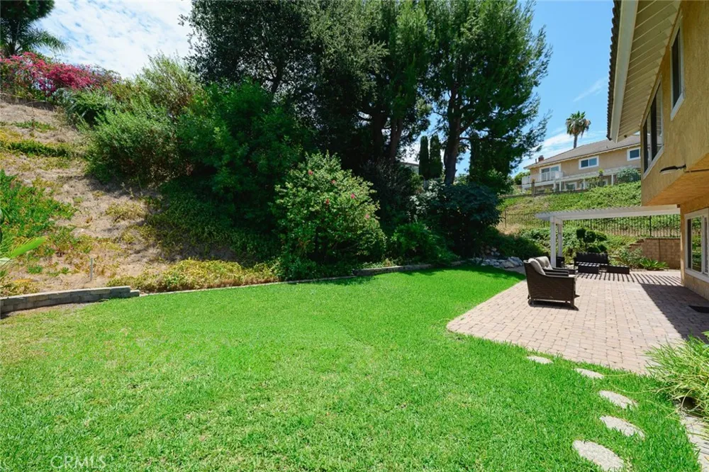 1264 S Lemon Walnut, CA 91789