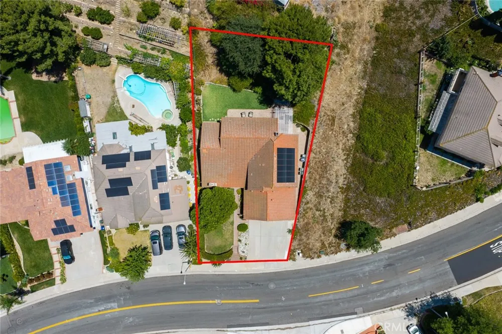 1264 S Lemon Walnut, CA 91789