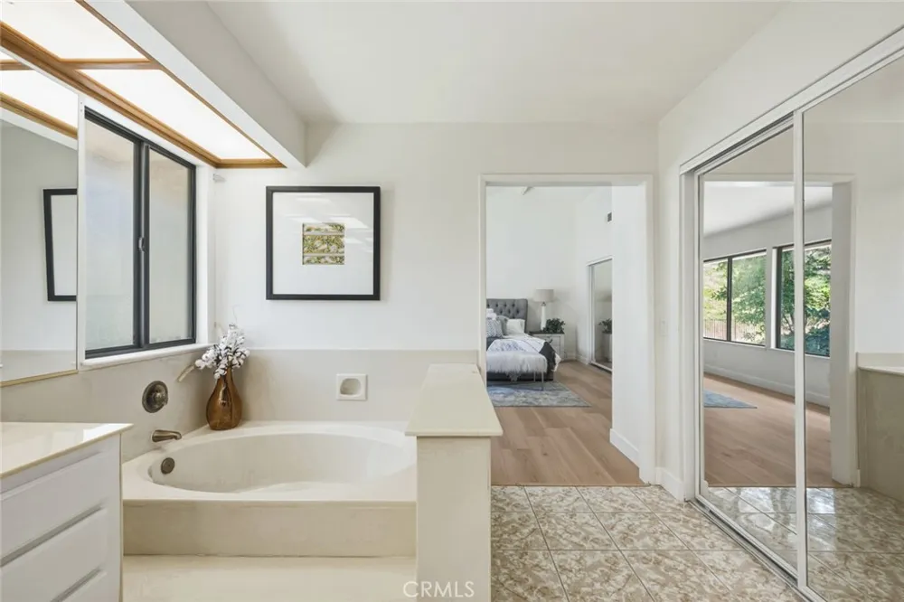1264 S Lemon Walnut, CA 91789