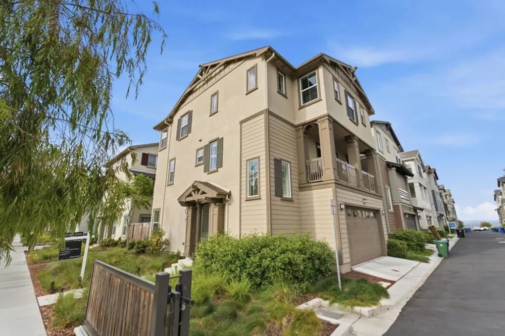 37751 Hickory Street Newark, CA 94560