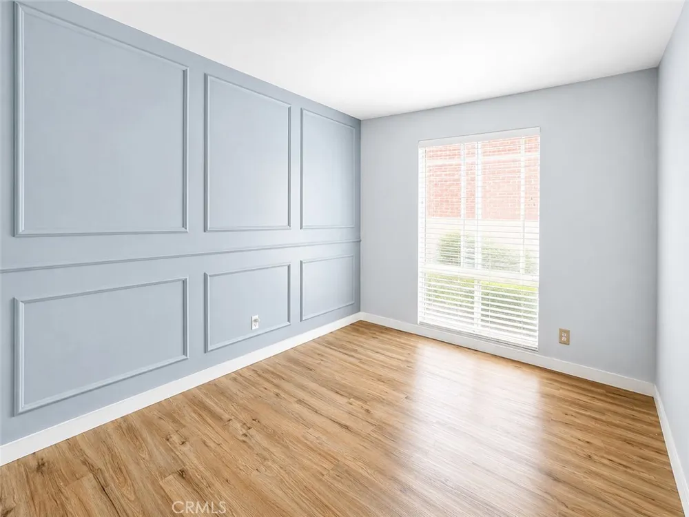 20134 Leadwell #126 Winnetka, CA 91306