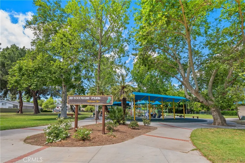 20134 Leadwell #126 Winnetka, CA 91306