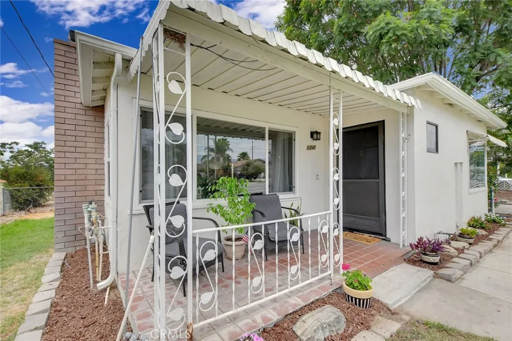 1245 Judson Redlands, CA 92374