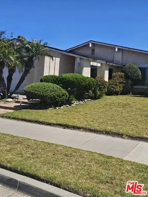 3410 Via Marina Avenue