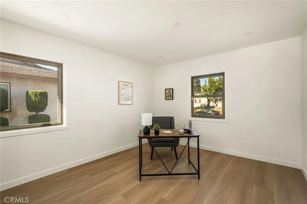 11619 Simms Inglewood, CA 90303