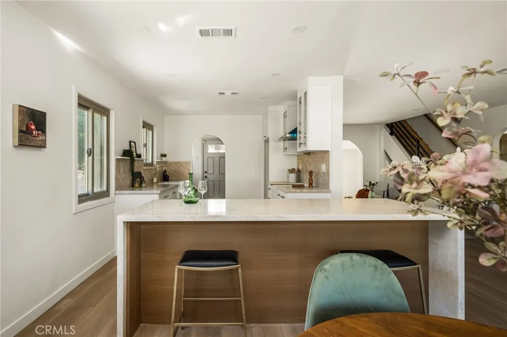 11619 Simms Inglewood, CA 90303