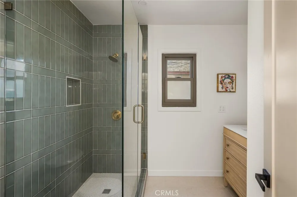 11619 Simms Inglewood, CA 90303