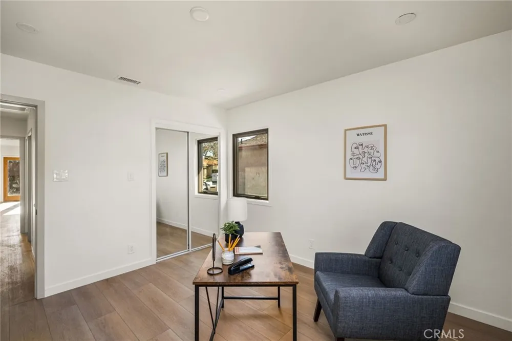 11619 Simms Inglewood, CA 90303