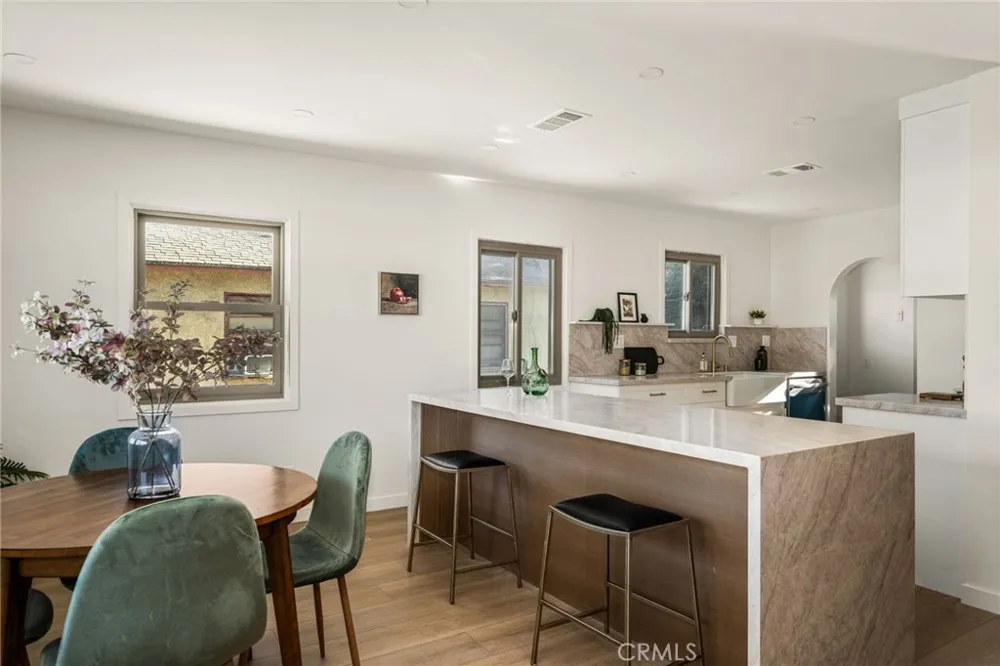 11619 Simms Inglewood, CA 90303
