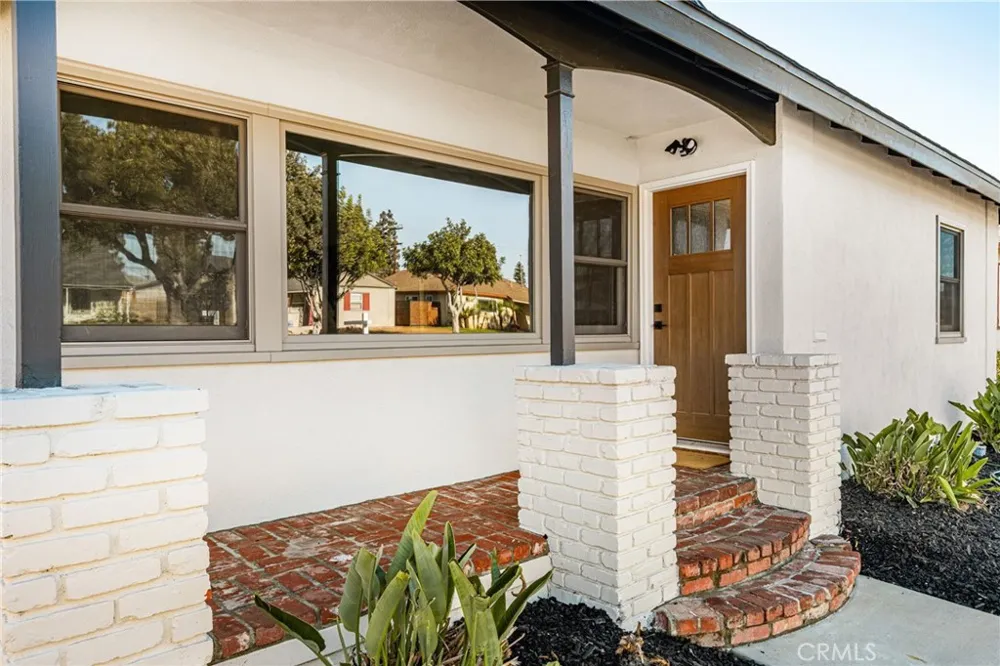 11619 Simms Inglewood, CA 90303