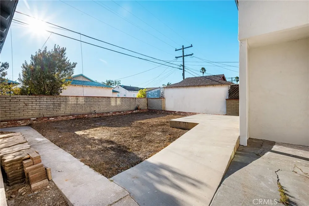 11619 Simms Inglewood, CA 90303