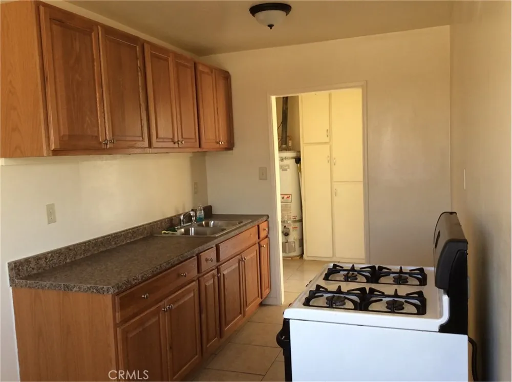 16825 Batson Road Victorville, CA 92395