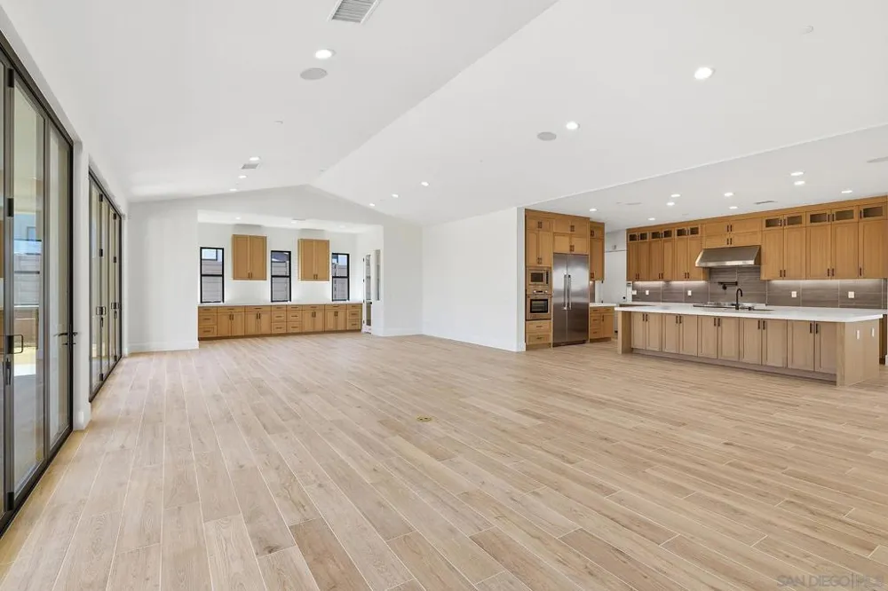 425 Bell Ranch Road Solana Beach, CA 92075