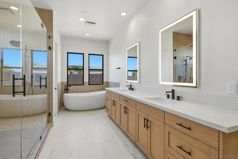 425 Bell Ranch Road Solana Beach, CA 92075