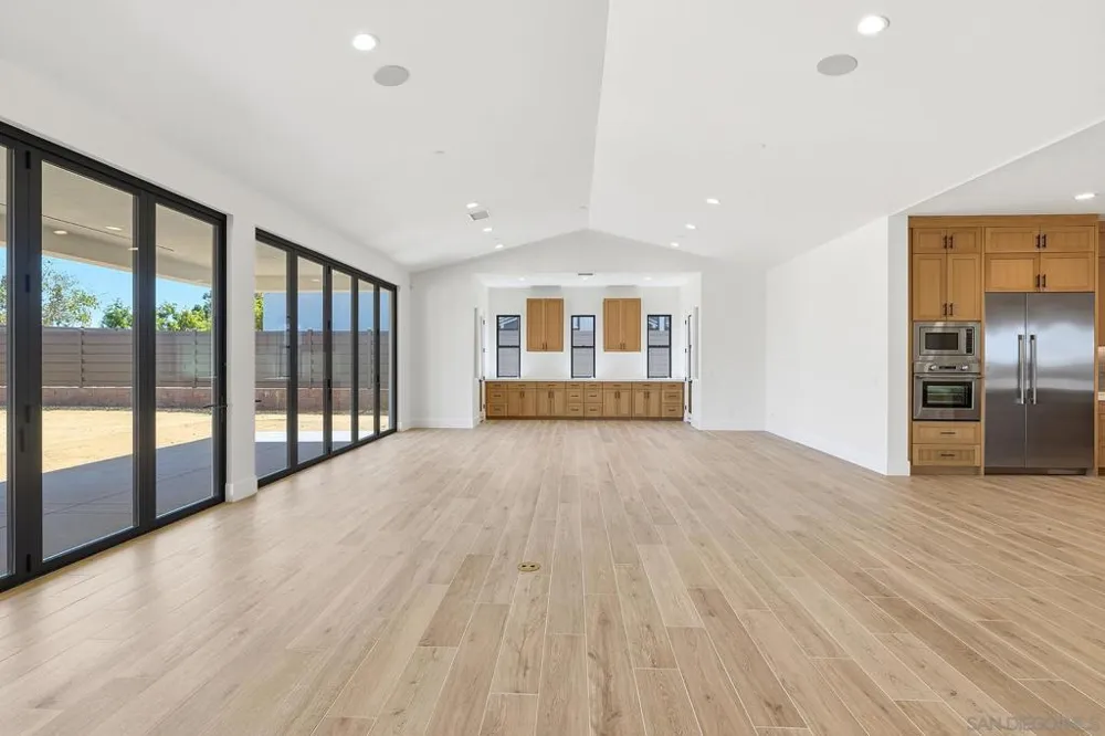 425 Bell Ranch Road Solana Beach, CA 92075