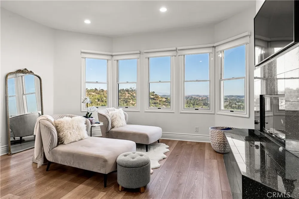 346 Morgan Ranch Glendora, CA 91741