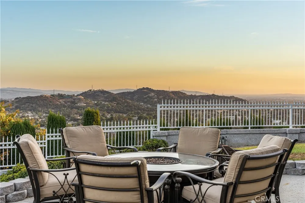 346 Morgan Ranch Glendora, CA 91741